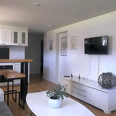 Ratvika Apartamento *